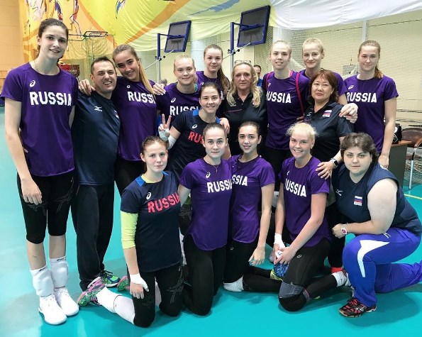 U-20 переиграла U-16. Контрольный матч сборных