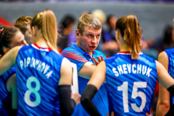RussiasheadcoachIgorKurnosovspeaksduringabreak На МЧМU20 начался второй групповой этап